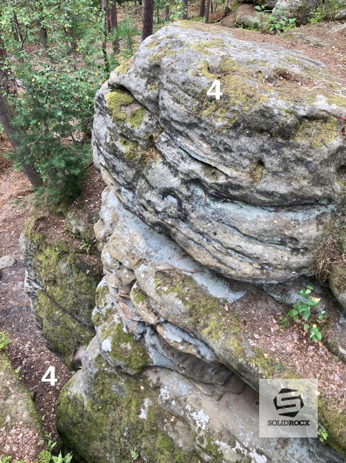 Bild 1 Sandsteinhöhlen Schartenweg Sauloch Einberger Wald